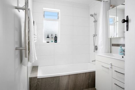 Photo of property in 69 Vogel Street, Cambridge, 3434