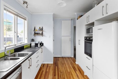 Photo of property in 10 Hitchings Avenue, Onekawa, Napier, 4110