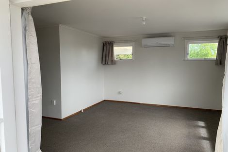 Photo of property in 18 Sabulite Road, Kelston, Auckland, 0602