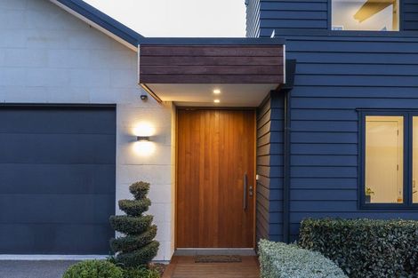 Photo of property in 2 Maurice Knowles Lane, Cashmere, Christchurch, 8022