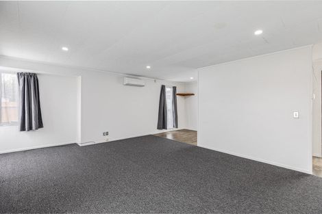 Photo of property in 2/45 Dominion Road, Papakura, 2110