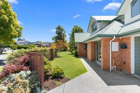 Photo of property in 25 O'connor Place, Burnside, Christchurch, 8053