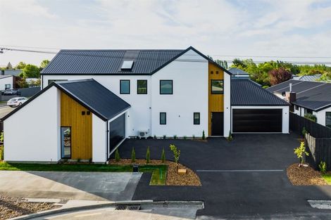 Photo of property in 1a Mcfaddens Road, St Albans, Christchurch, 8052