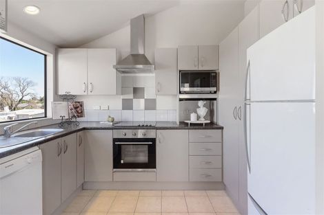 Photo of property in 2b Hall Avenue, Mangere, Auckland, 2022