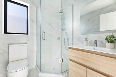 Photo of property in 7/101 Botany Road, Botany Downs, Auckland, 2010