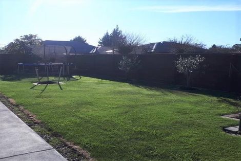 Photo of property in 8 Wattle Lane, Rangiora, 7400