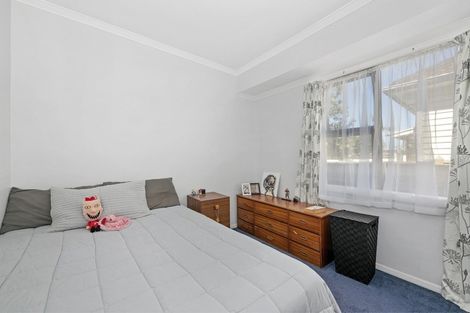 Photo of property in 10 Oak Street, Ebdentown, Upper Hutt, 5018