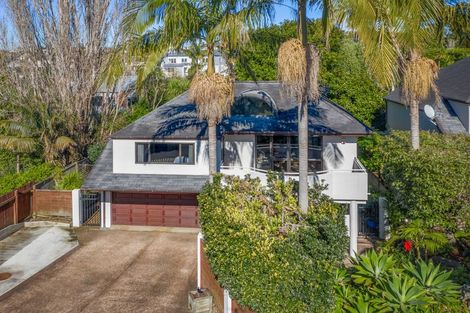 Photo of property in 2/24 Heathcote Road, Castor Bay, Auckland, 0620