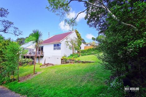 Photo of property in 1/5 Karapiti Place, Glen Eden, Auckland, 0602