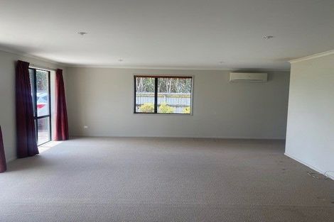 Photo of property in 25c Dolphin Parade, Bell Block, New Plymouth, 4312