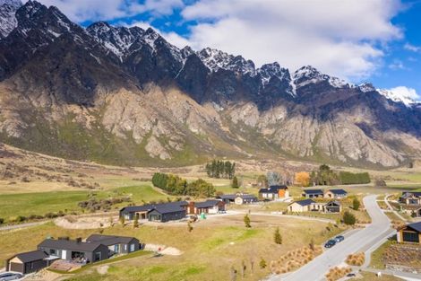Photo of property in 16 Double Cone Road, Jacks Point, Queenstown, 9371