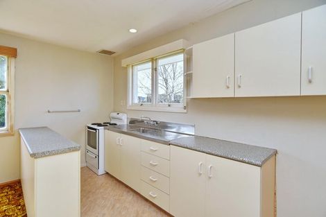 Photo of property in 2/37 Prestons Road, Redwood, Christchurch, 8051