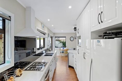 Photo of property in 20b Kiriwai Place, Matua, Tauranga, 3110