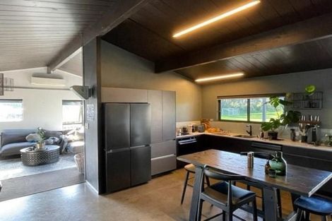 Photo of property in 33a Fitzroy Road, Fitzroy, New Plymouth, 4312