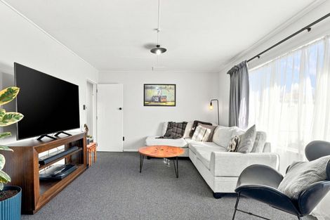 Photo of property in 60 Hinau Street, Castlecliff, Whanganui, 4501