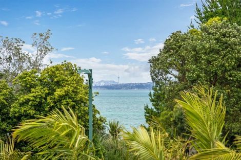 Photo of property in 3 East Avenue, Manly, Whangaparaoa, 0930