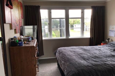 Photo of property in 11 Clyde Crescent, Roslyn, Palmerston North, 4414