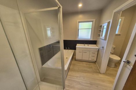 Photo of property in 1 Dalton Place, Burnside, Christchurch, 8053