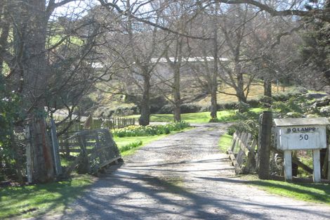 Photo of property in 50 Ongo Road, Hunterville, 4730