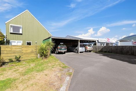 Photo of property in 100 Lake Road, Koutu, Rotorua, 3010