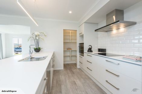 Photo of property in 18 Hart Road, Hauraki, Auckland, 0622