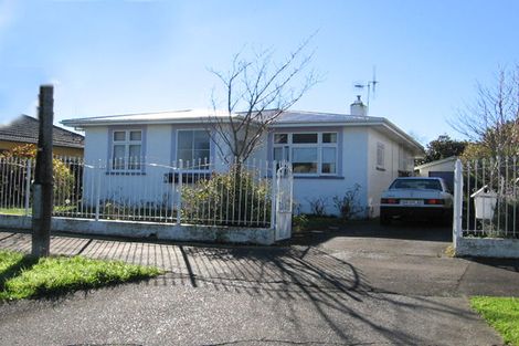 Photo of property in 25 Martin Street, Palmerston North, 4414