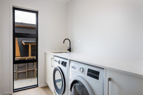 Photo of property in 12a Gaine Street, New Plymouth, 4310