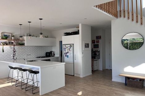 Photo of property in 9 Tahapa Crescent, Meadowbank, Auckland, 1072