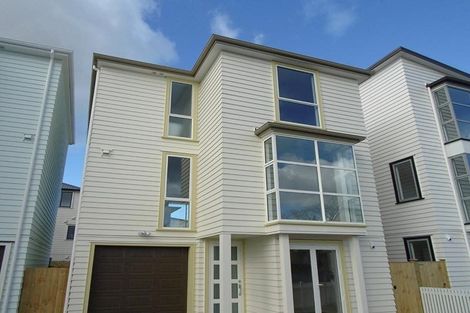 Photo of property in 32 Stephen Avenue, Henderson, Auckland, 0610