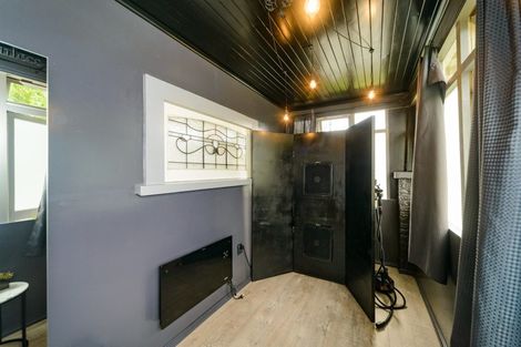 Photo of property in 3 Karaka Street, Hokowhitu, Palmerston North, 4410