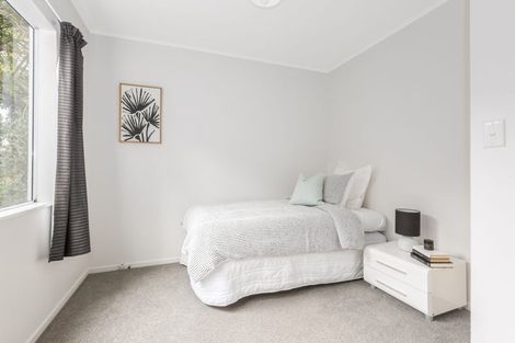 Photo of property in 2/54 Hungerford Road, Houghton Bay, Wellington, 6023