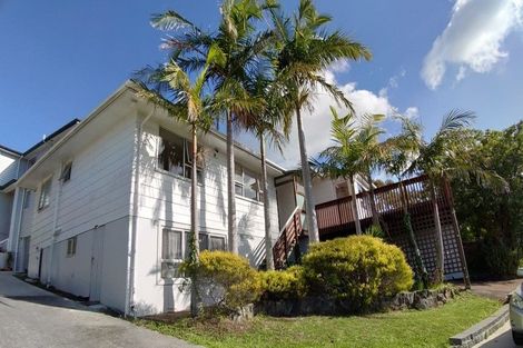 Photo of property in 10 Aralia Road, Sunnynook, Auckland, 0620
