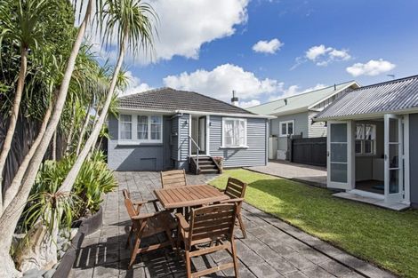 Photo of property in 6 Lemington Road, Westmere, Auckland, 1022