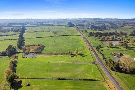 Photo of property in 84 Hall Road, Rangiriri, Te Kauwhata, 3782