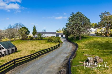 Photo of property in 10 View Street, Maungaturoto, 0520