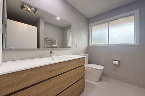 Photo of property in 186 Rangatira Road, Beach Haven, Auckland, 0626