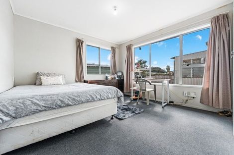 Photo of property in 10 Oxford Road, Manurewa, Auckland, 2102