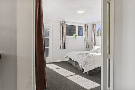 Photo of property in 29 Stalkers Road, Woodend Beach, Woodend, 7691