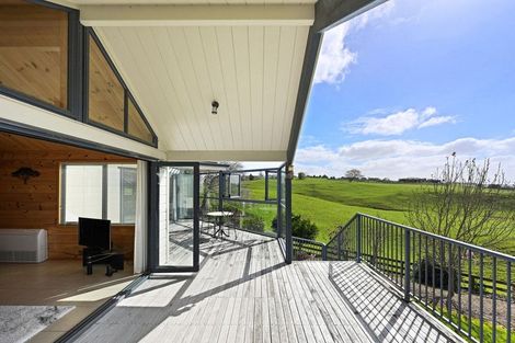 Photo of property in 30 Stonebridge Road, Temple View, Hamilton, 3289