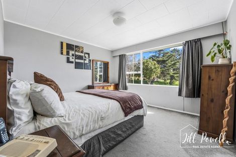 Photo of property in 10 View Street, Maungaturoto, 0520