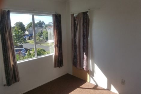 Photo of property in 1/11 Frobisher Way, Clendon Park, Auckland, 2103