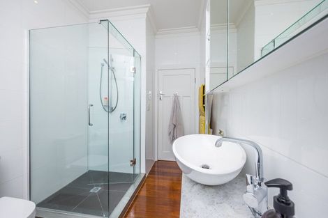 Photo of property in 16 Warwick Street, Morningside, Auckland, 1022