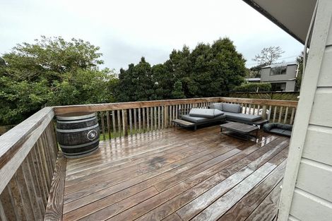 Photo of property in 77 Vipond Road, Stanmore Bay, Whangaparaoa, 0932