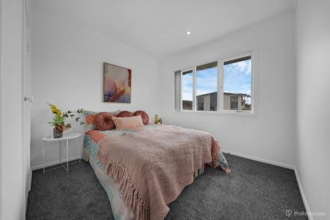 Photo of property in 11 Awatere Street, Clover Park, Auckland, 2023