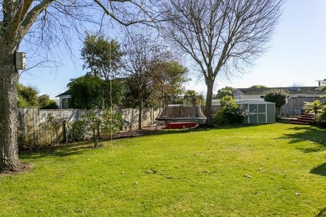 Photo of property in 25 Kereru Street, Two Mile Bay, Taupo, 3330