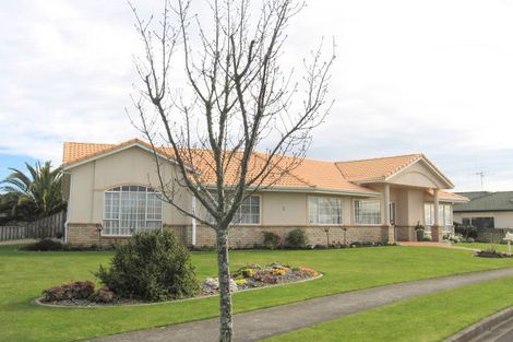 Photo of property in 5 Lochinver Drive, Nawton, Hamilton, 3200