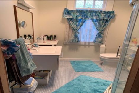 Photo of property in 2/22 Kiteroa Terrace, Rothesay Bay, Auckland, 0630