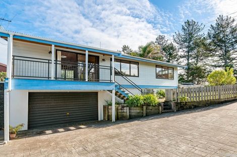 Photo of property in 1 Glenvar Road, Torbay, Auckland, 0630