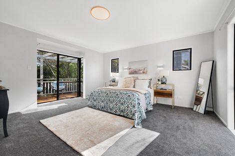 Photo of property in 12 Davita Place, Farm Cove, Auckland, 2012