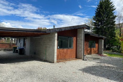 Photo of property in 32 Bedford Street, Arrowtown, 9302